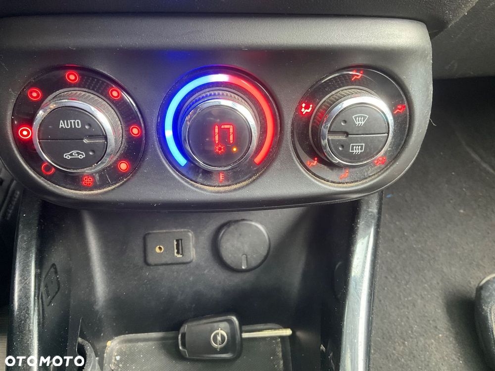 Opel Adam 1.4 Glam - 11