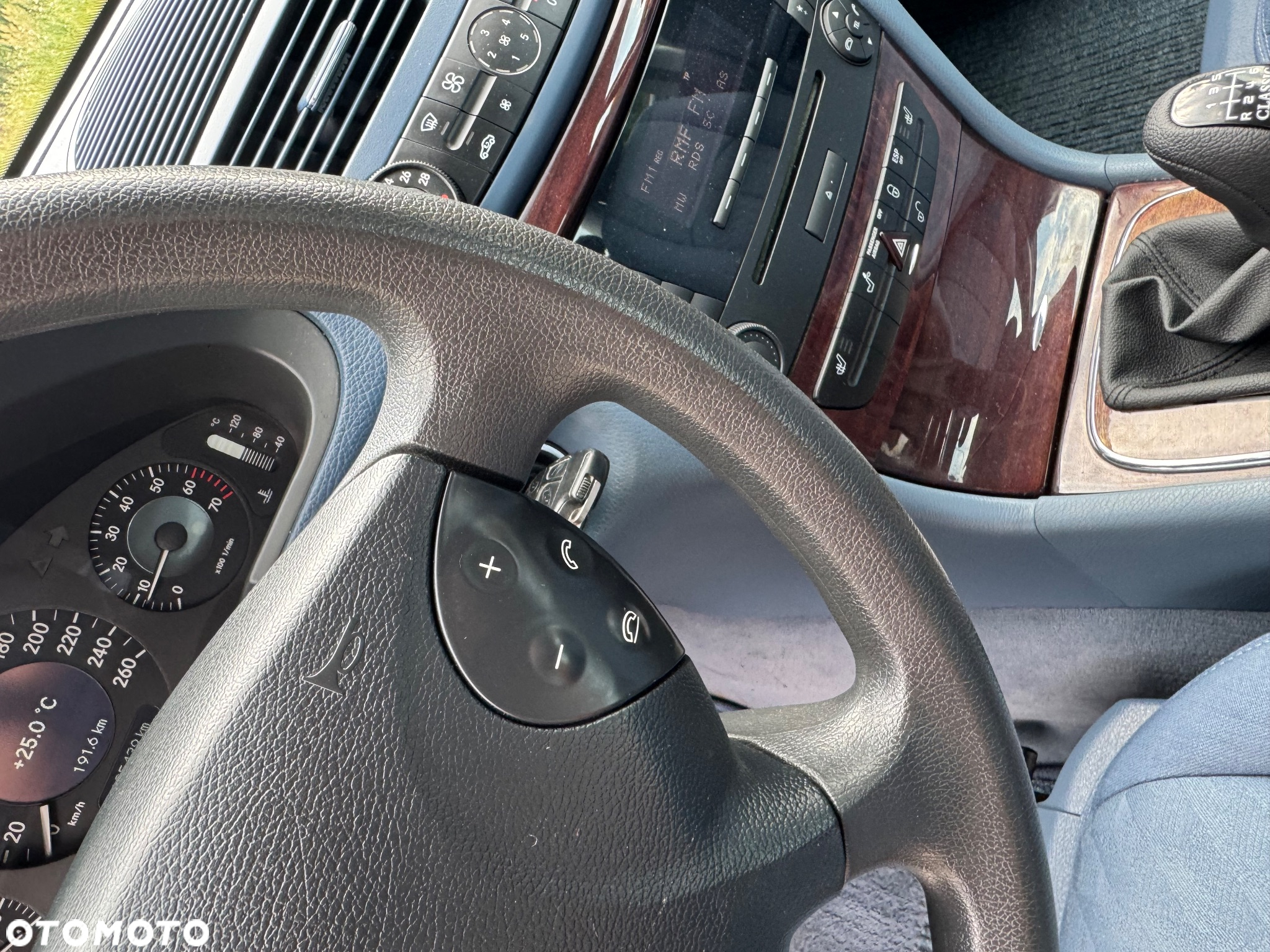 Mercedes-Benz Klasa E 200 Kompressor Classic - 28