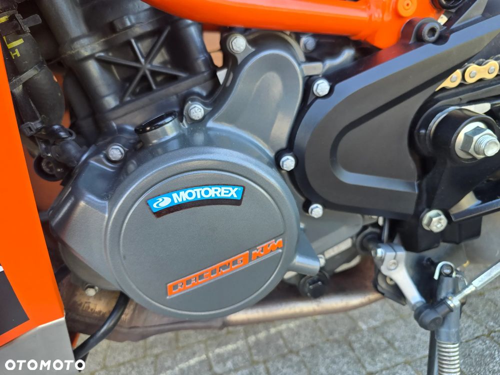 KTM RC 125 - 29