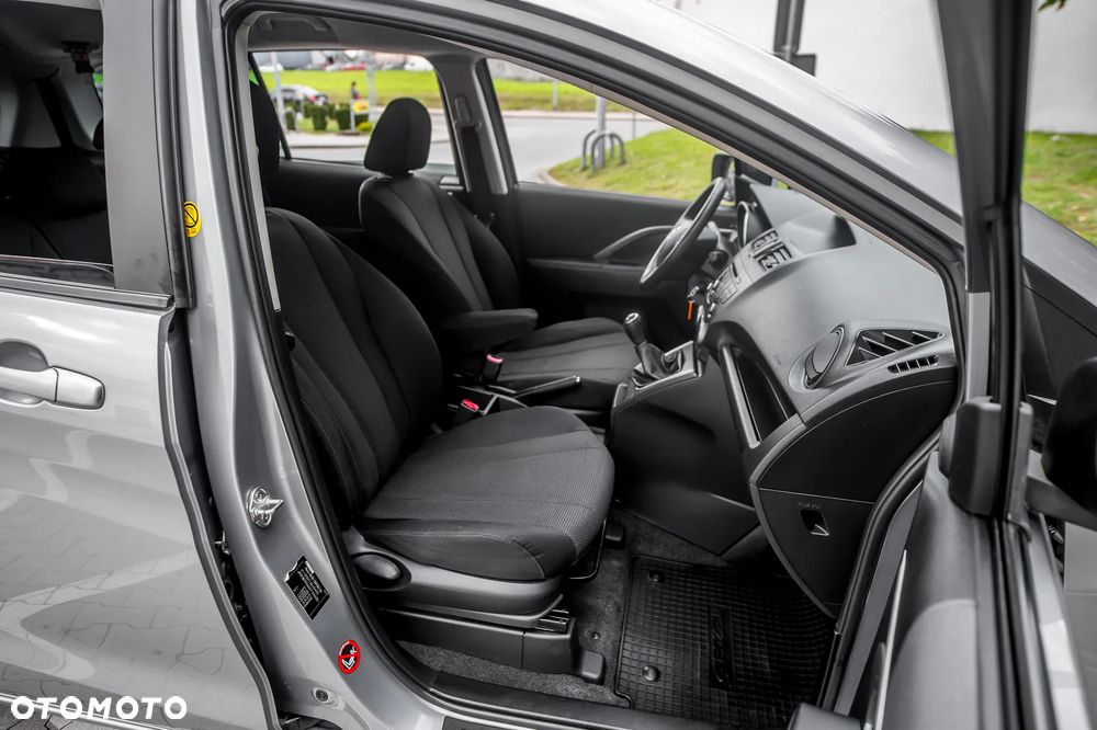 Mazda 5 - 32