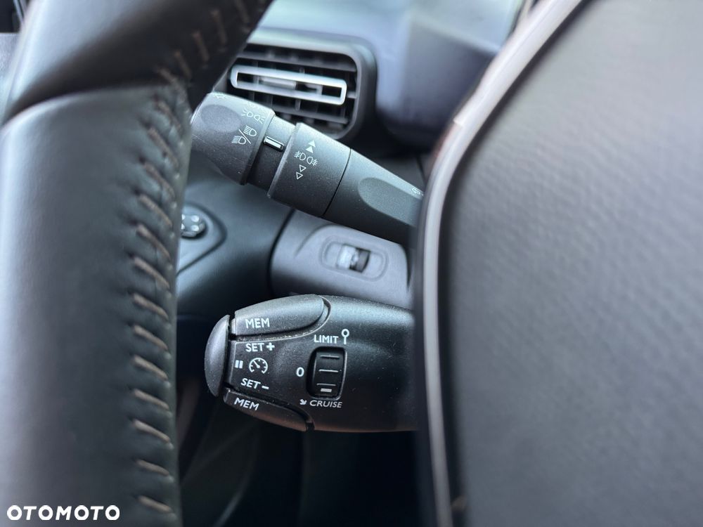 Peugeot Rifter 1.5 BlueHDI Allure S&S - 30