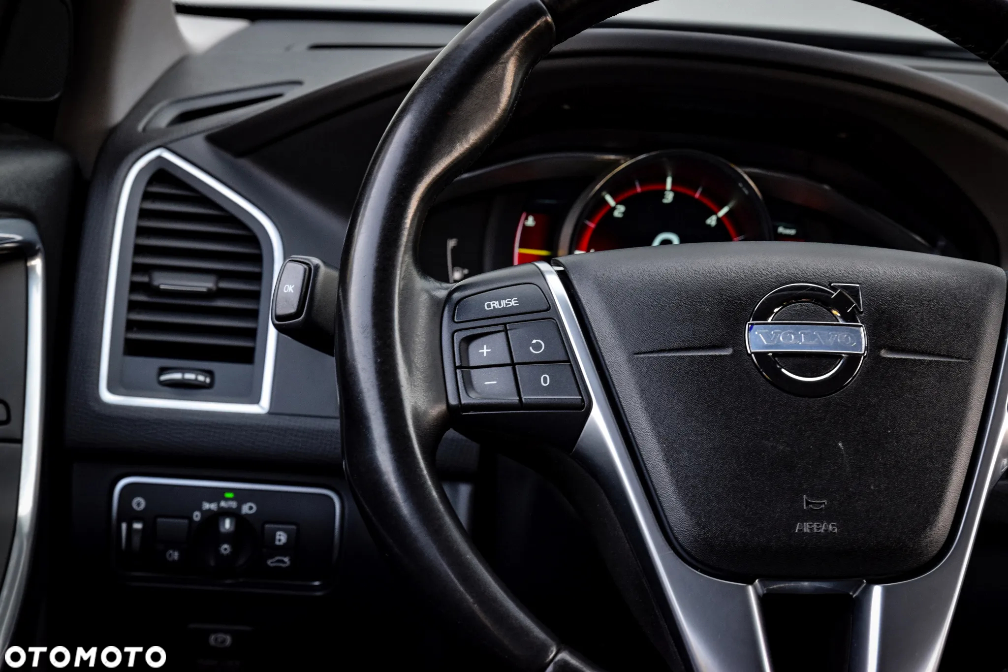 Volvo XC 60 D4 Geartronic Summum - 31