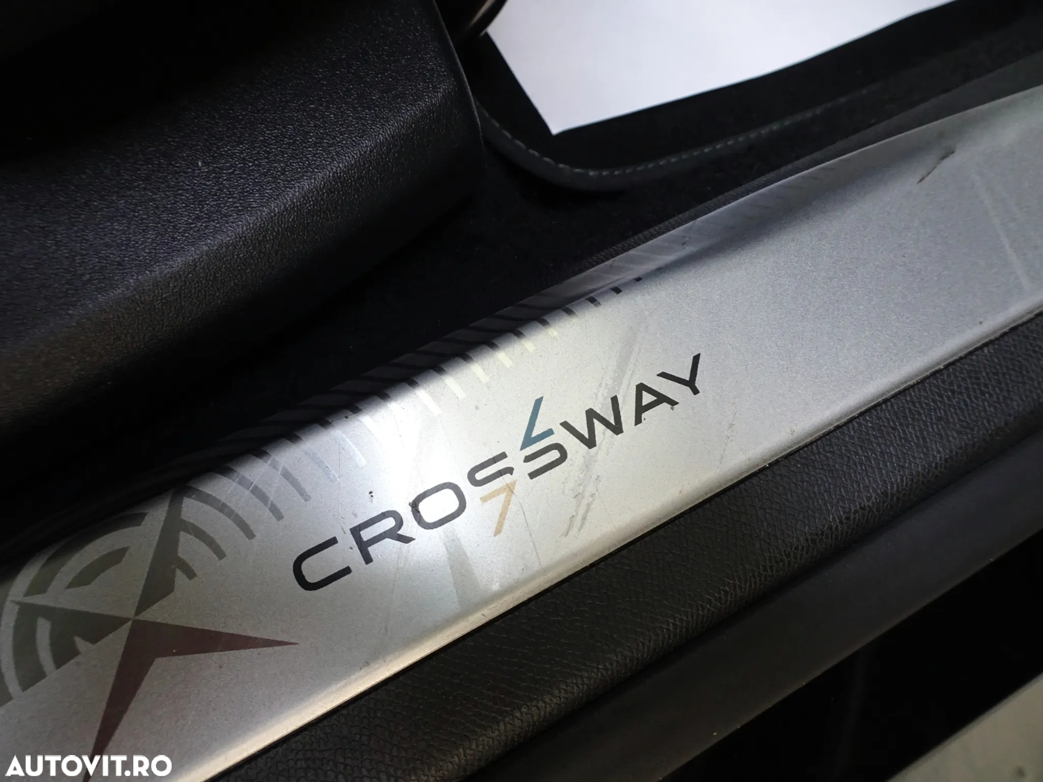 Peugeot 3008 PureTech 130 Stop & Start GPF EAT8 Crossway - 27