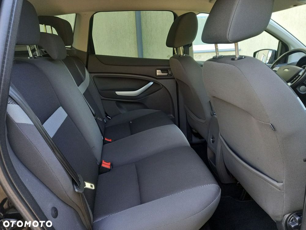 Ford Kuga 2.0 TDCi FWD Titanium - 21