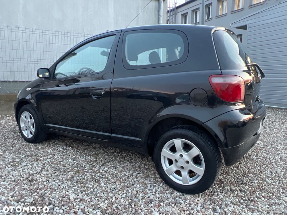 Toyota Yaris - 14