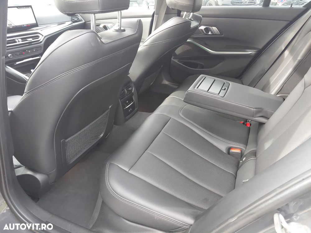 BMW Seria 3 320d xDrive AT Luxury Line - 13