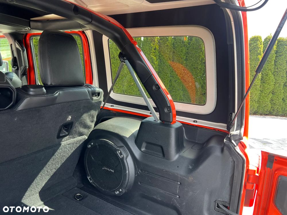 Jeep Wrangler - 19