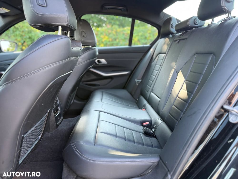 BMW Seria 3 318i AT - 8