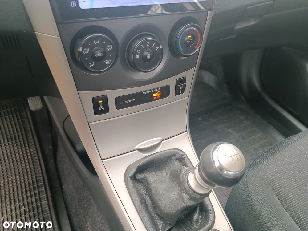 Toyota Corolla 2.0 D-4D 2010 - 12