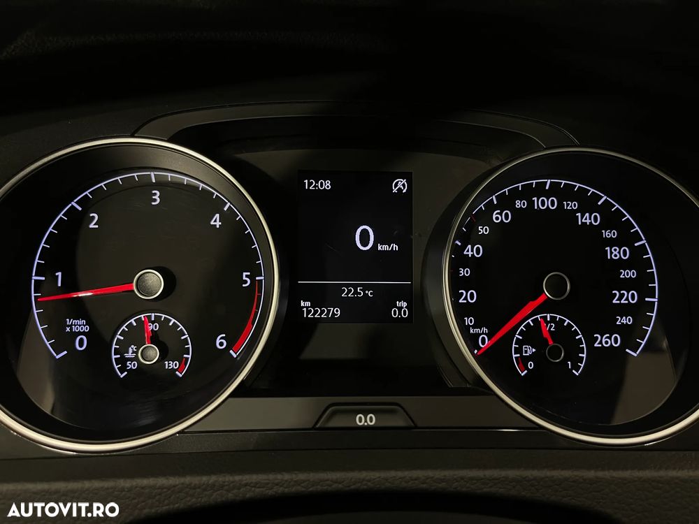 Volkswagen Golf 1.6 TDI Comfortline - 23