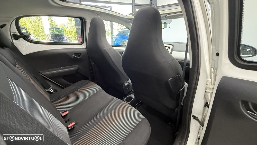 Peugeot 108 1.2 VTi Allure - 26