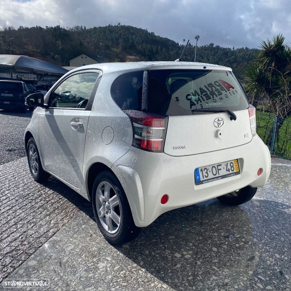 Toyota iQ 1.0 VVT-i 2 - 3