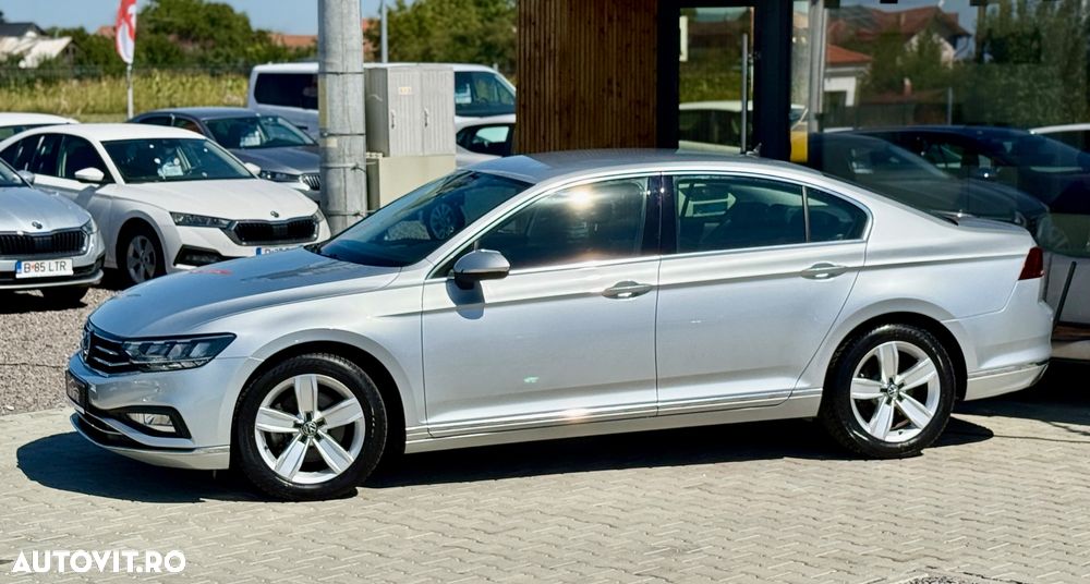 Volkswagen Passat 2.0 TDI DSG Highline - 10