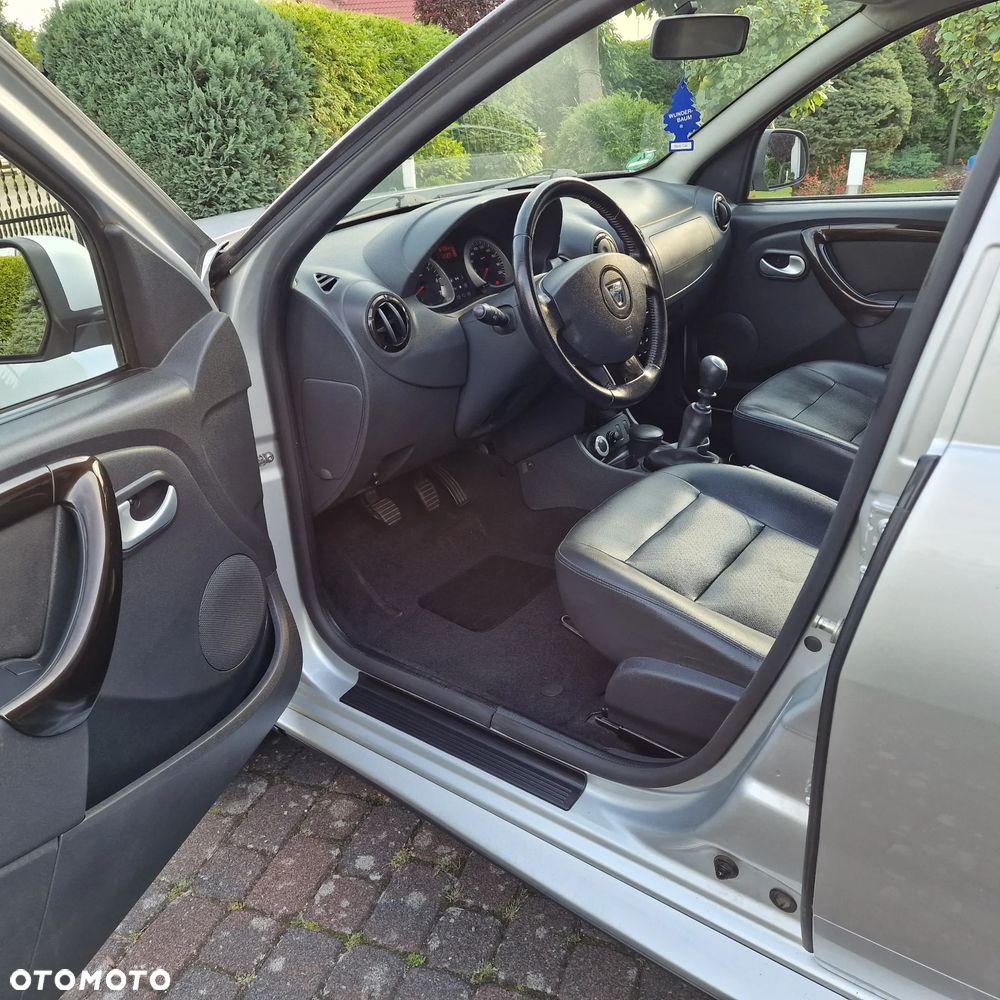 Dacia Duster 1.6 16V 105 4x4 Prestige - 11