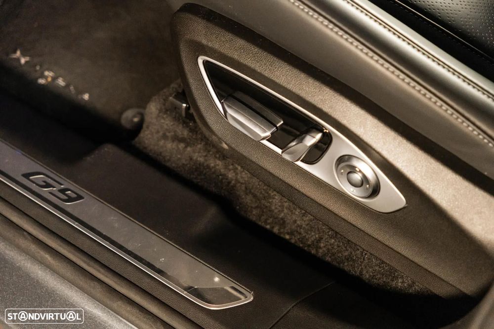 Xpeng G9 93.1 kWh Long Range+Premium Seat & Audio Pack - 33