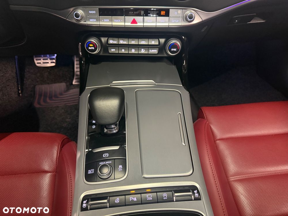 Kia Stinger - 20