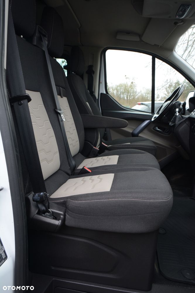 Ford Transit Custom - 16