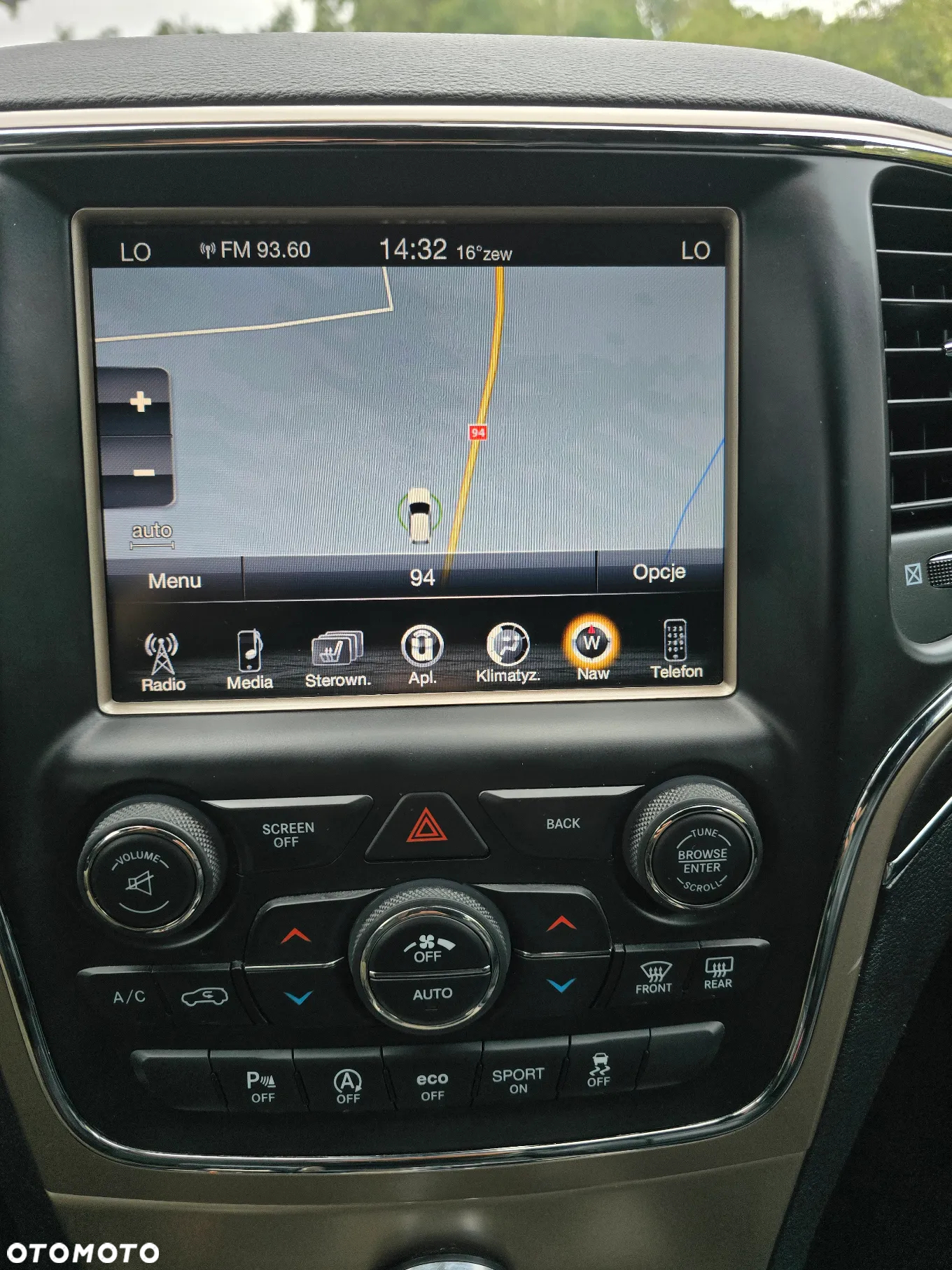 Jeep Grand Cherokee - 33