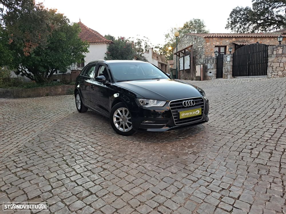 Audi A3 Sportback 1.6 TDI Attraction - 2