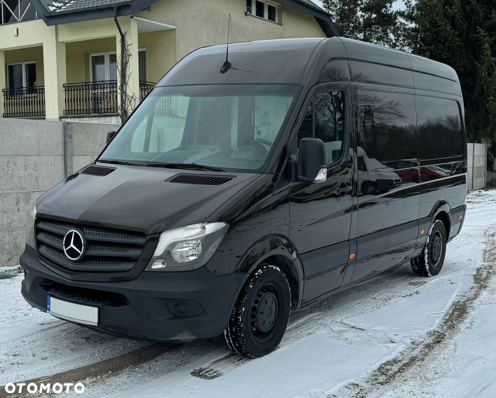 Mercedes-Benz Sprinter - 1