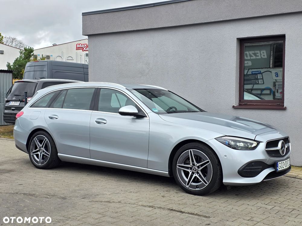 Mercedes-Benz C-Class 2023 photo 2