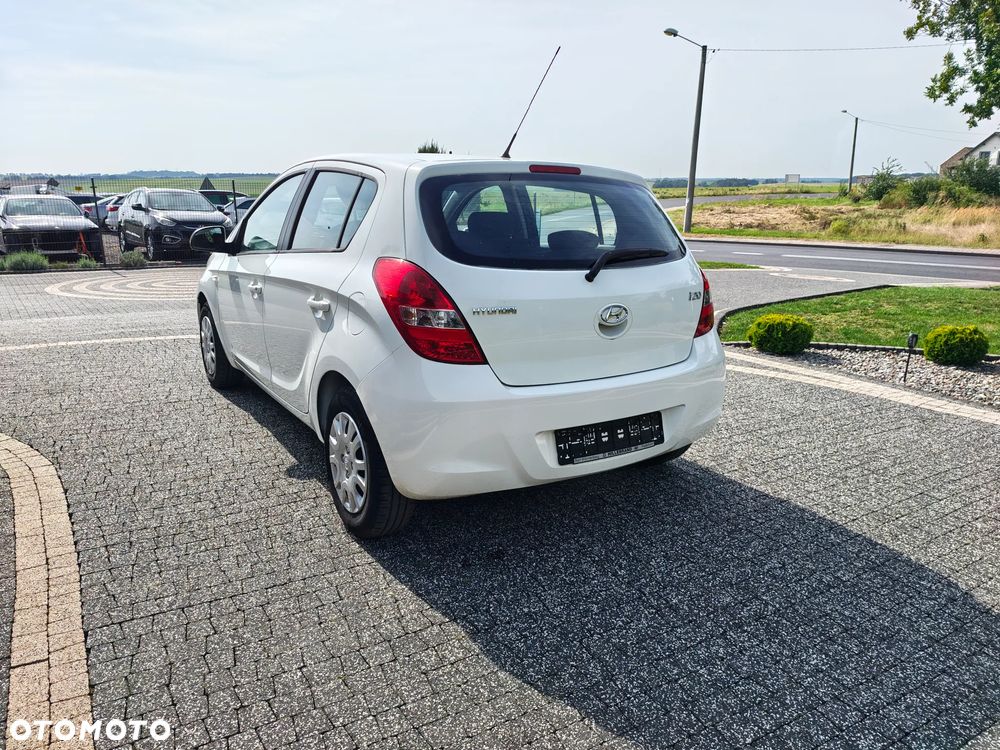 Hyundai i20 1.2 Comfort EU5 - 2