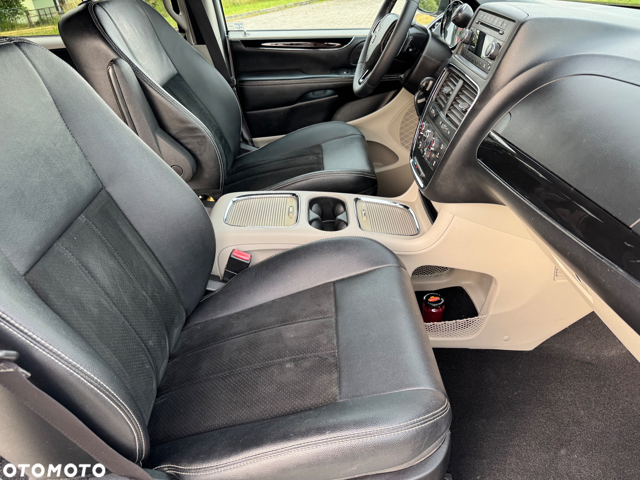 Dodge Grand Caravan 3.6 R/T - 14