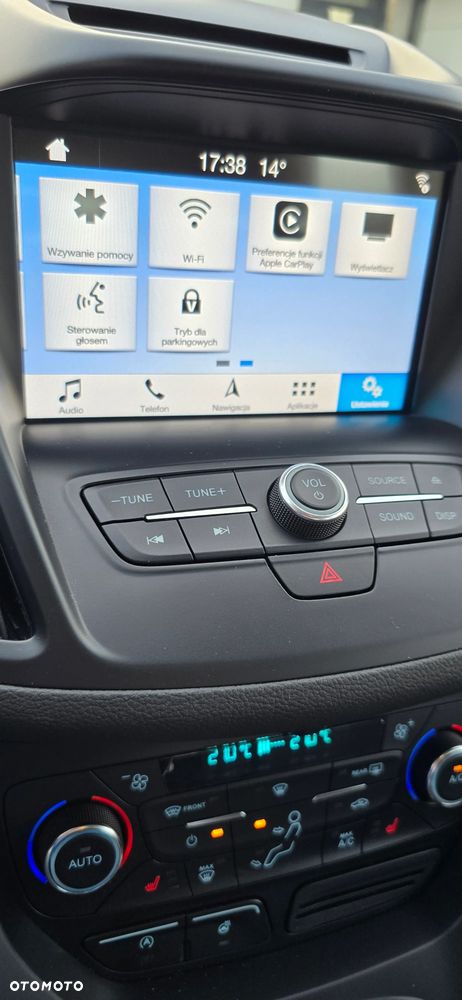 Ford Kuga 1.5 EcoBoost 2x4 Titanium - 27