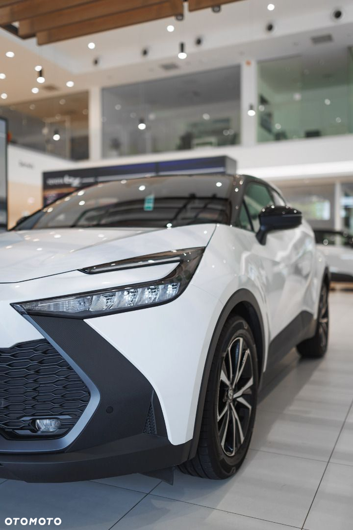 Toyota C-HR - 16