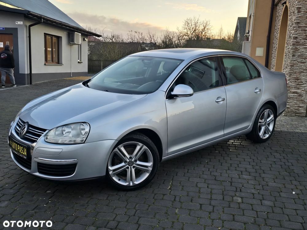 Volkswagen Jetta 1.6 United - 4