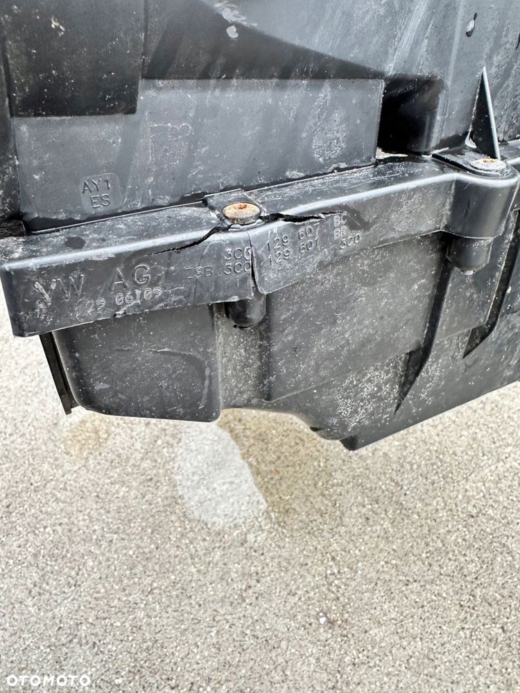 Obudowa Filtra Powietrza VW Golf VI 2.0 tdi 3C0129607BC - 5