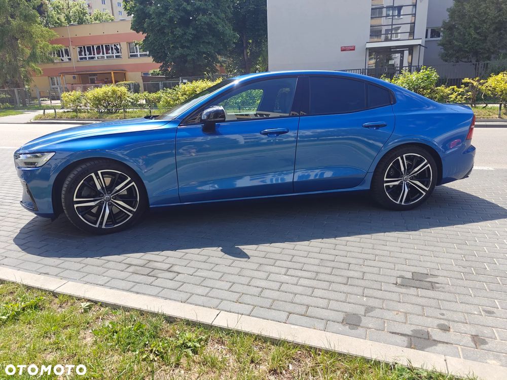 Volvo S60 B5 B AWD R-Design - 4