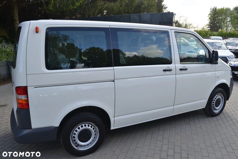 Volkswagen Transporter - 2