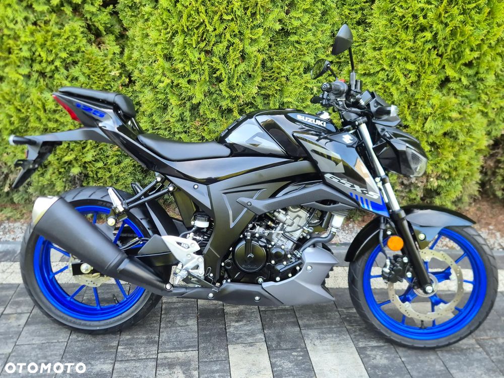 Suzuki GSX - 3