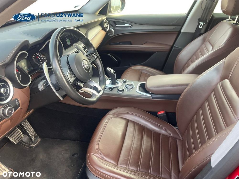 Alfa Romeo Stelvio 2.0 Turbo TI Q4 - 8