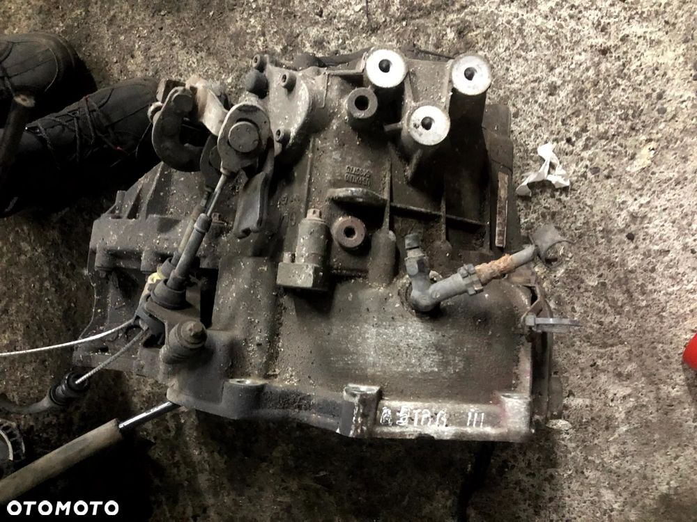 SKRZYNIA BIEGÓW OPEL ASTRA ZAFIRA A 2.0D 5495775 - 8
