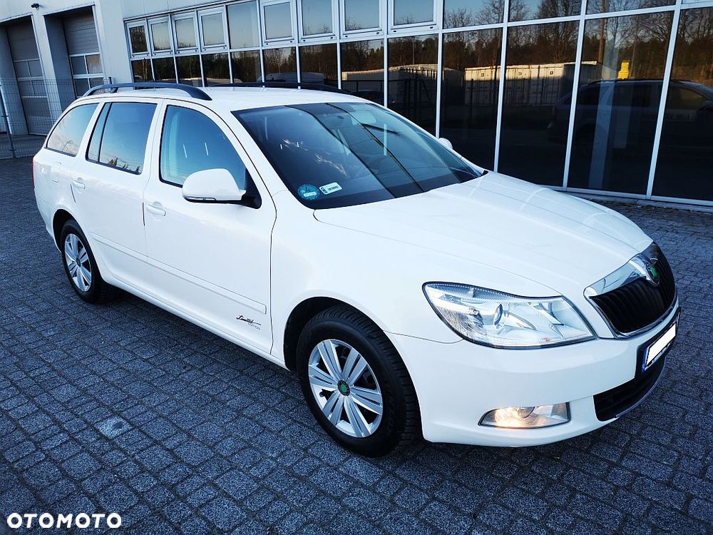 Skoda Octavia 1.6 TDI DPF FAMILY - 38
