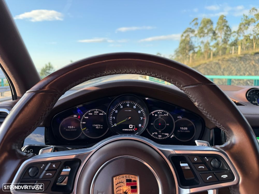 Porsche Cayenne E-Hybrid Tiptronic S - 8