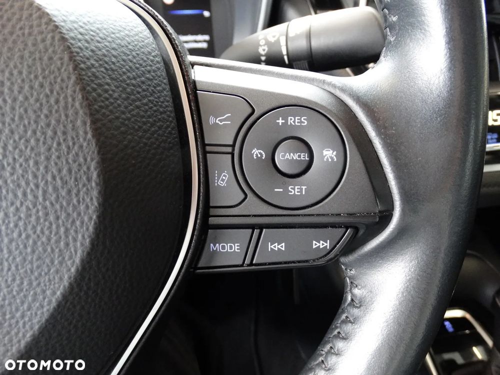Toyota Corolla - 30