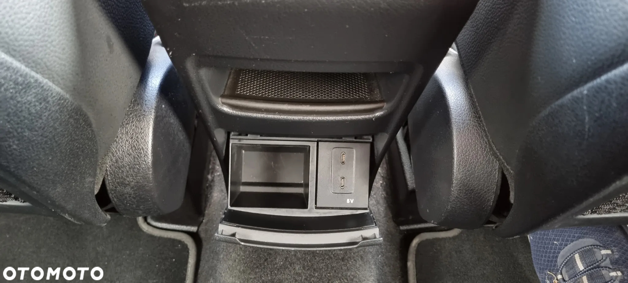 Mercedes-Benz GLB 220 d AMG Line 8G-DCT - 26