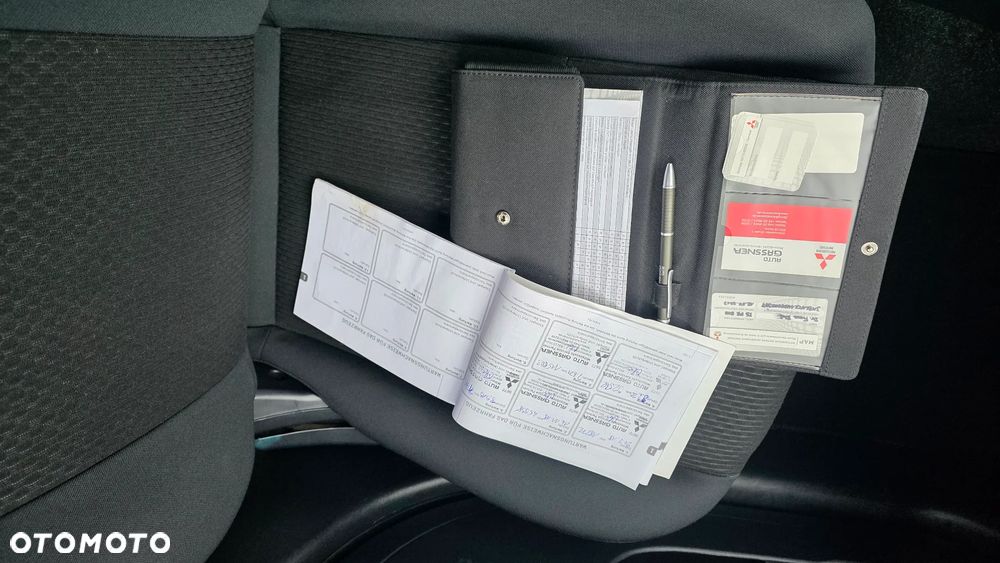 Mitsubishi Lancer 1.6 Invite - 21