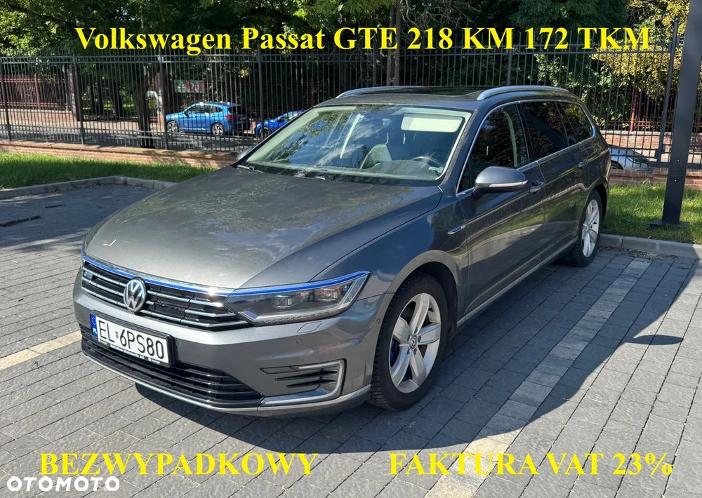 Volkswagen Passat - 1