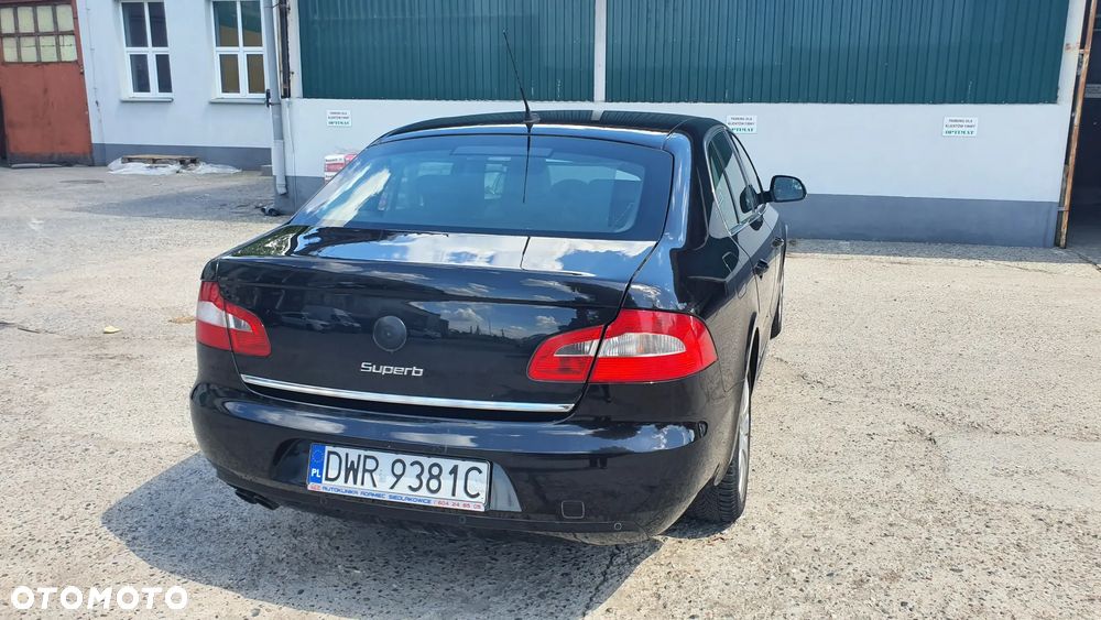 Skoda Superb 2.0 TDI Elegance DSG - 19