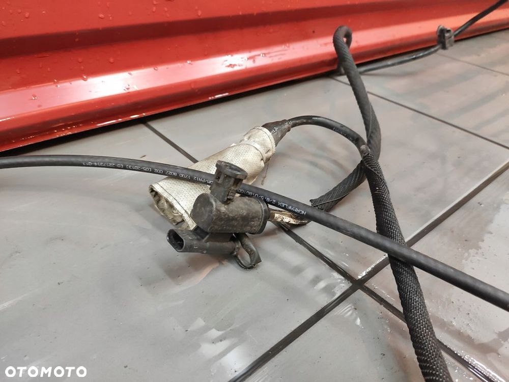 MERCEDES W221 LIFT PRZEWÓD DODATKU ADBLUE LEWY A2214703864 ORYGINAŁ - 1