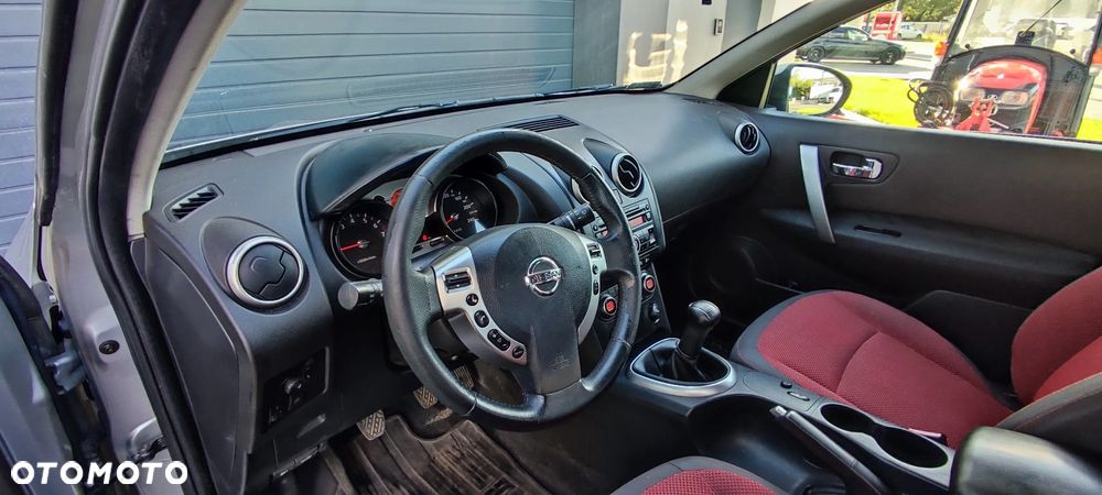 Nissan Qashqai 1.6 Visia - 16