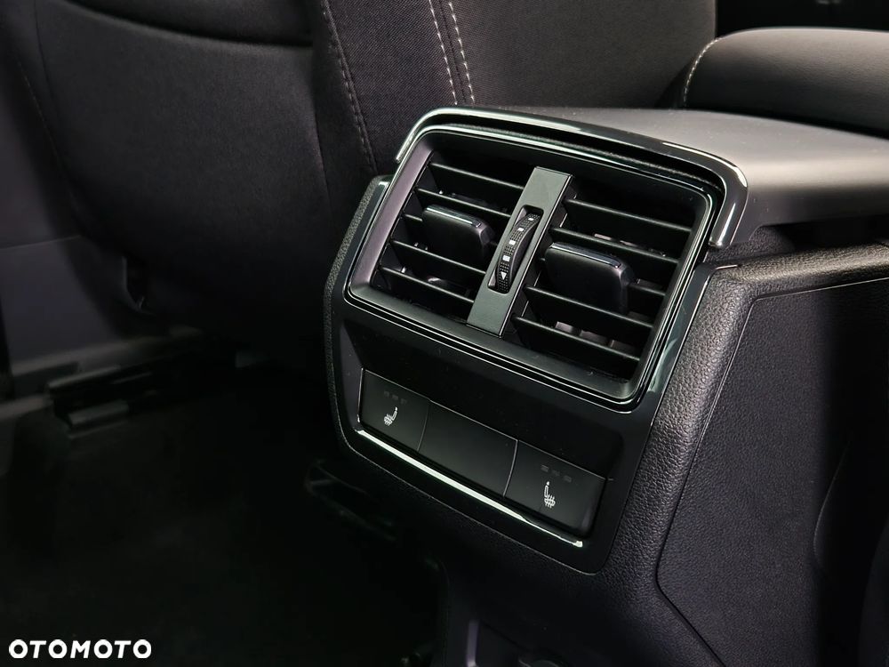 Skoda Karoq 1.5 TSI ACT Sportline DSG - 10