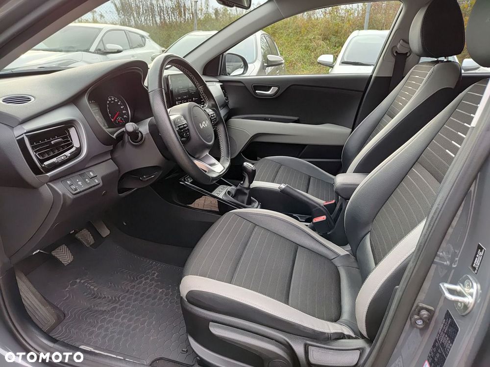 Kia Stonic 1.0 T-GDI L Business Line - 11