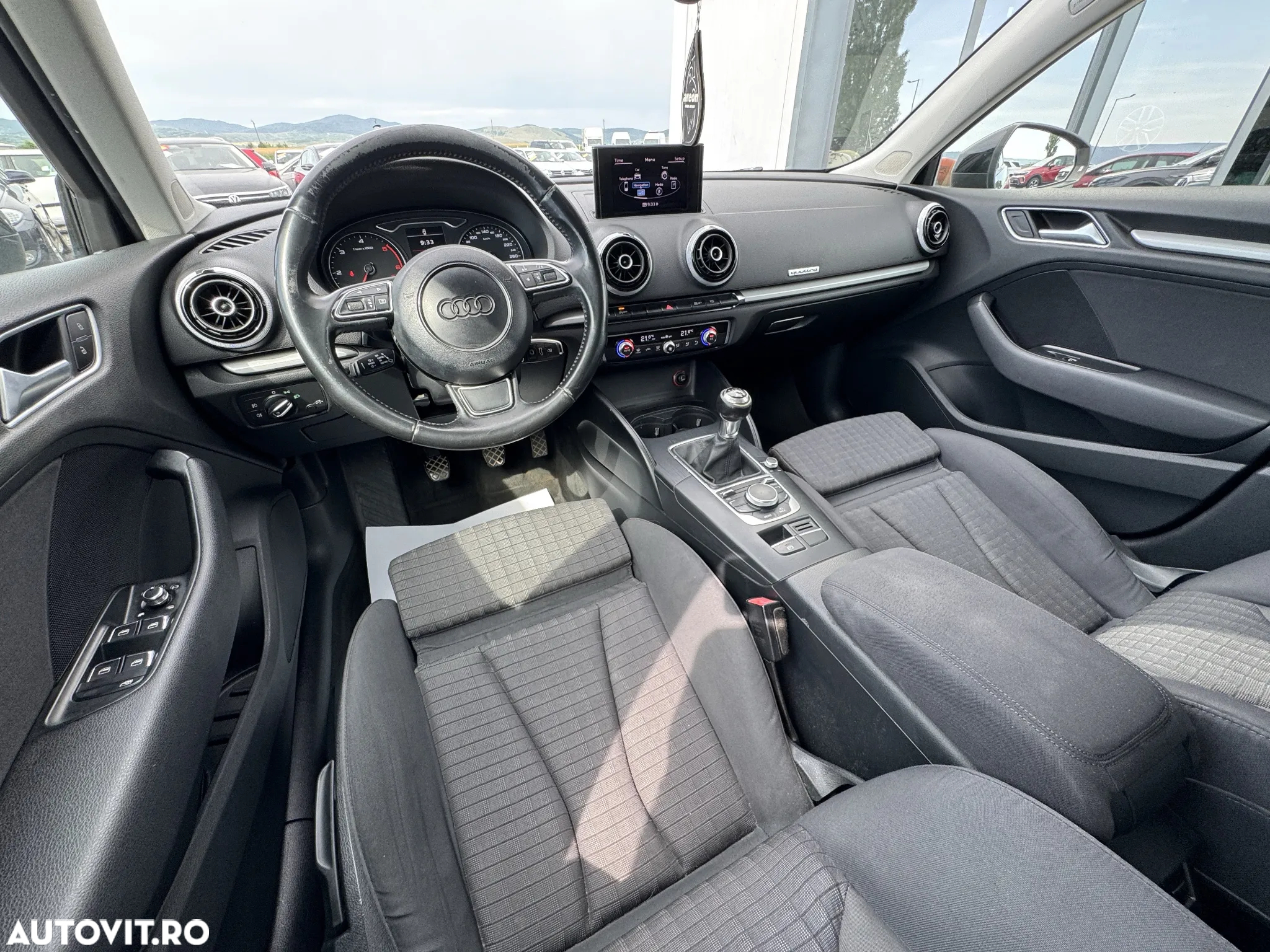 Audi A3 Sportback 2.0 TDI quattro Attraction - 27