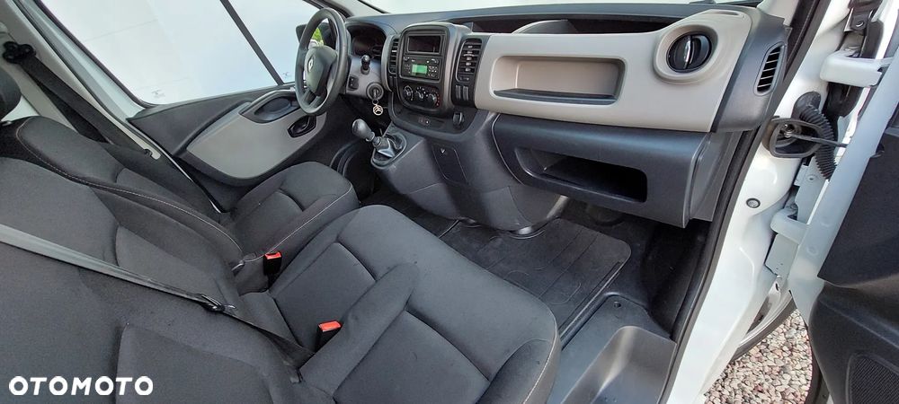 Renault TRAFIC Long Długi - 25