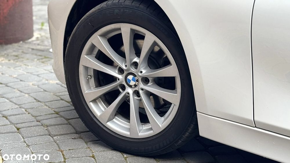 BMW Seria 3 316d Luxury Line EU6 - 21